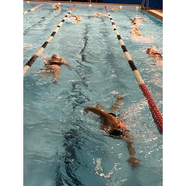 swim 2km